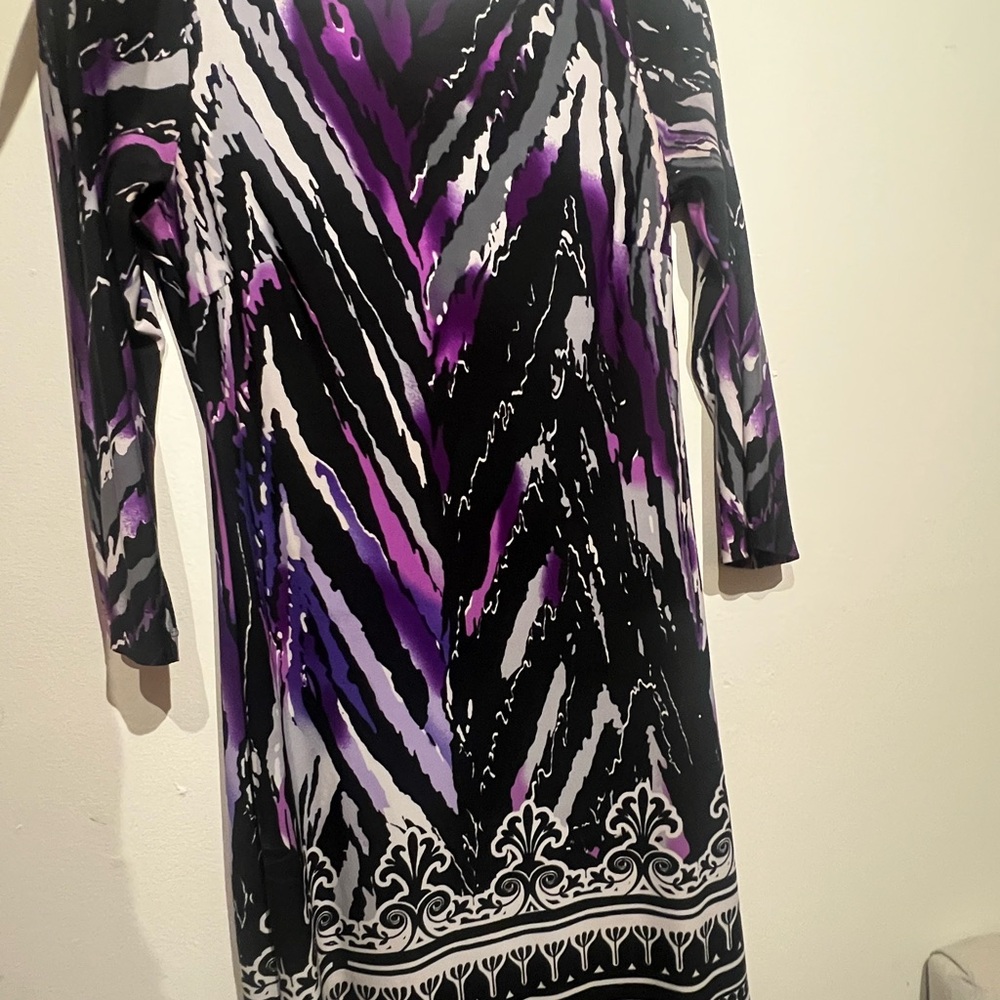 Chic Long Sleeve Dress in Purple and Black